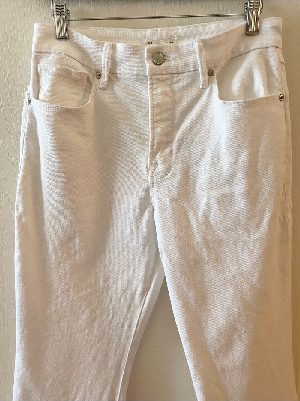 GOOD AMERICAN Classic Bootcut High-Rise Flare Jean in White - 10/30 - Picture 9 of 13